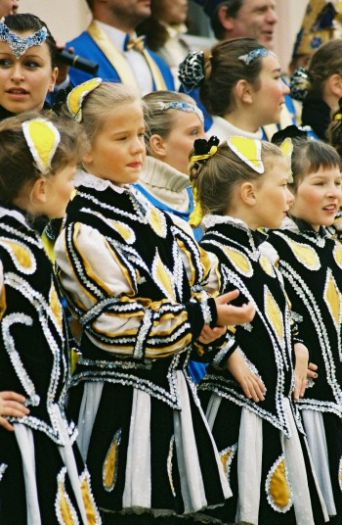 Click for next image