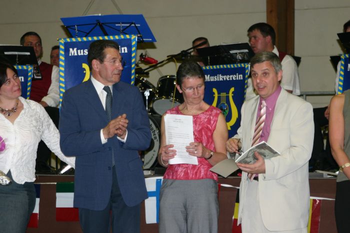 Click for next image