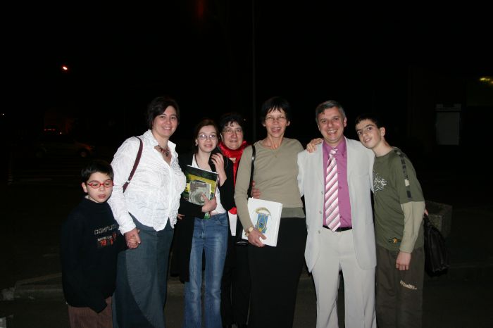 Click for next image