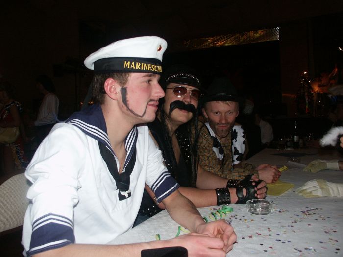 Click for next image