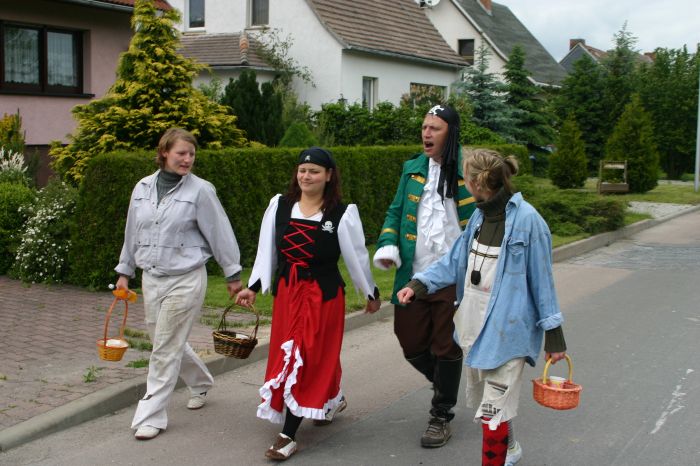 Click for next image