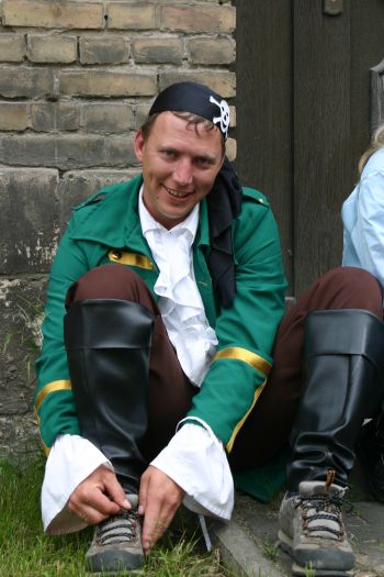 Click for next image