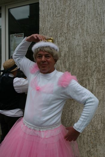 Click for next image