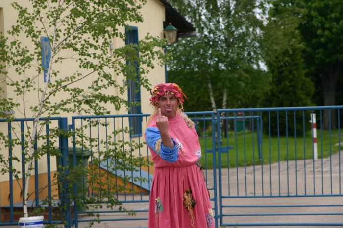 Click for next image