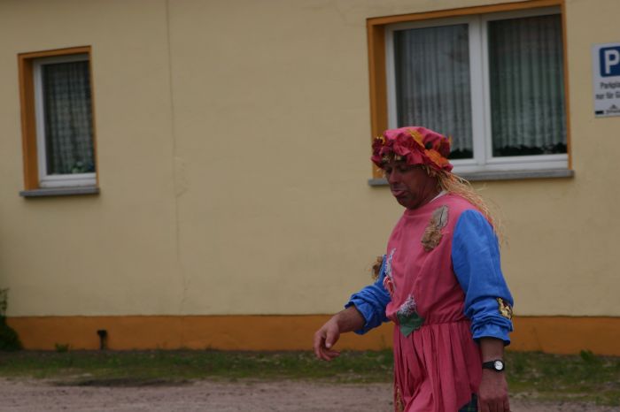 Click for next image