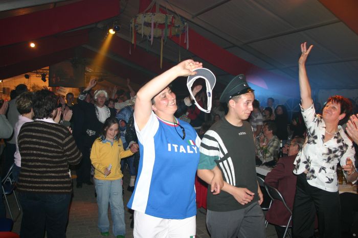 Click for next image