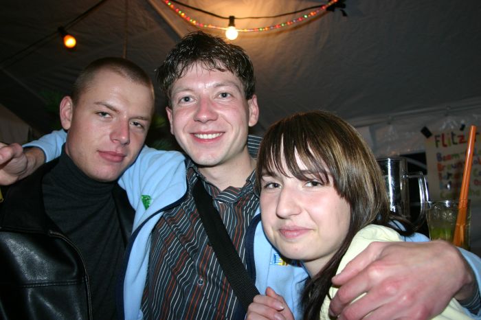 Click for next image