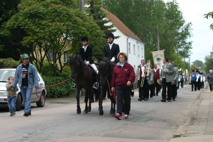 Click for next image