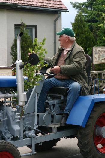 Click for next image