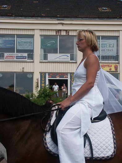 Click for next image